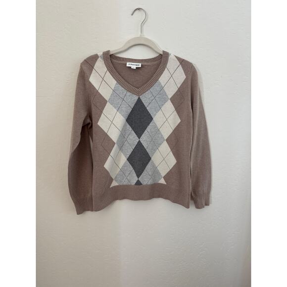 St John’s Bay Argyle V-neck Sweater - size M (Petite). - Picture 2 of 9